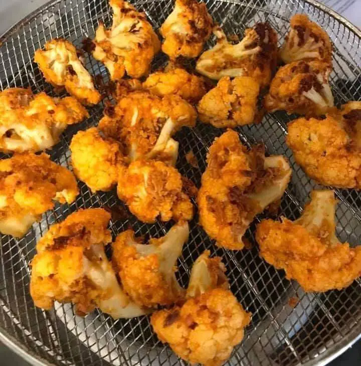Easy Air-fryer Buffalo Cauliflower wings