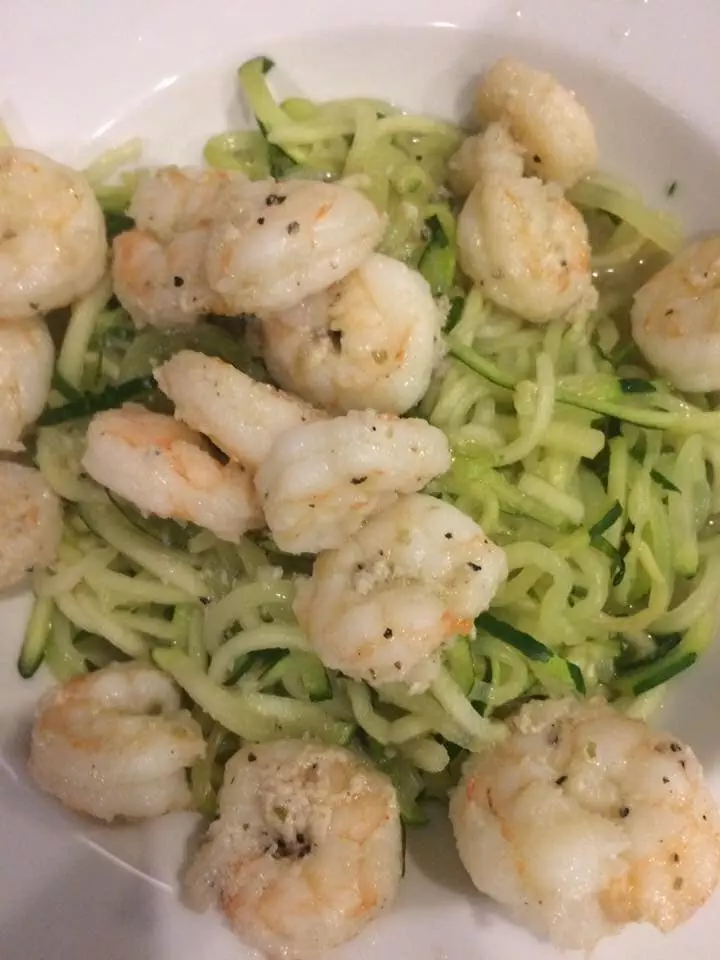 Easy Shrimp Scampi with Zoodles - Homesteading and Hungry